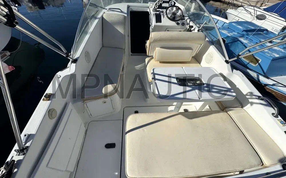 slider 2 Beneteau Flyer 701
