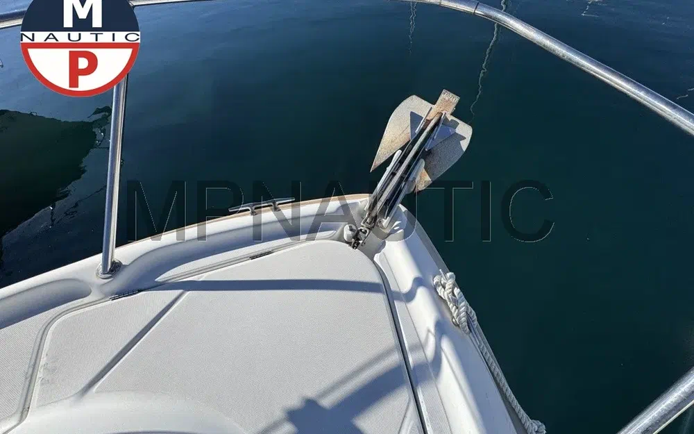 slider 8 Beneteau Flyer 701