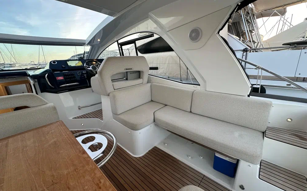 slider 13 Beneteau Gran Turismo 36