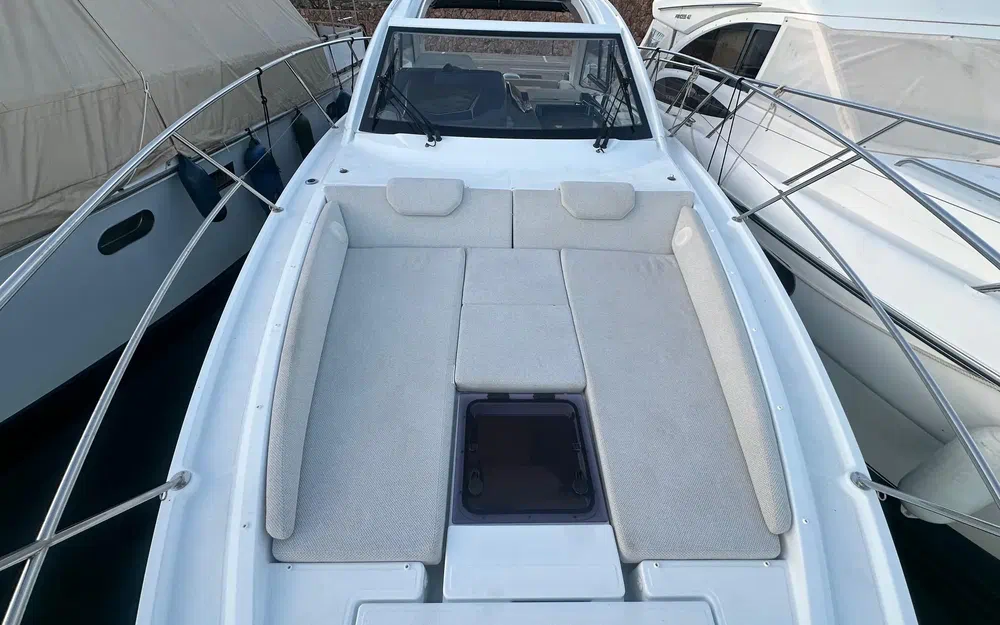 slider 3 Beneteau Gran Turismo 36