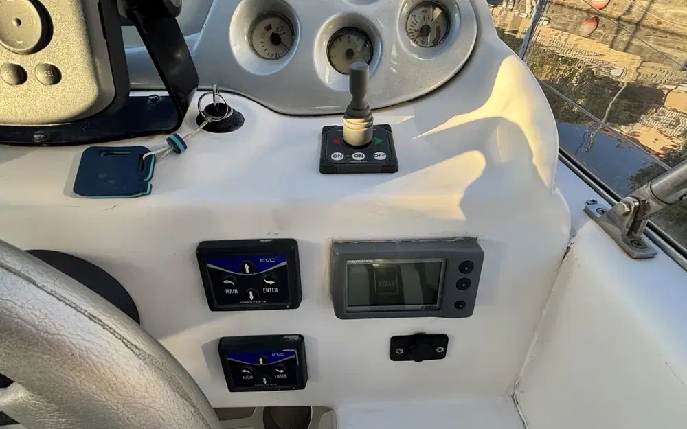 slider 10 Sessa Marine C30