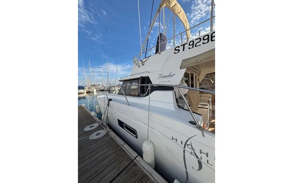 slider 2 Fountaine Pajot Highland 35