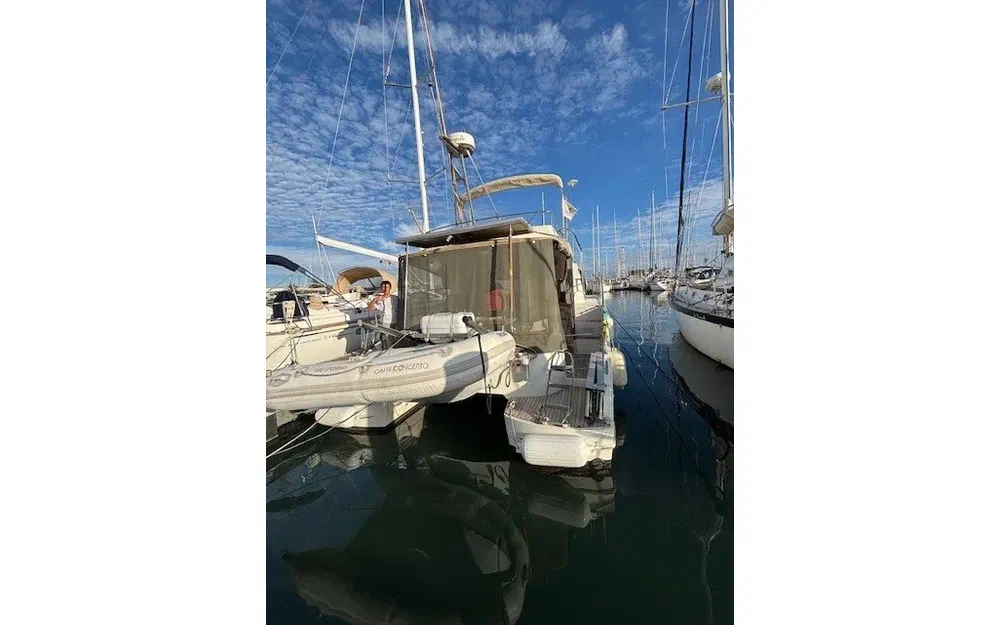 slider 3 Fountaine Pajot Highland 35