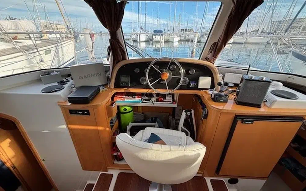 slider 7 Fountaine Pajot Highland 35