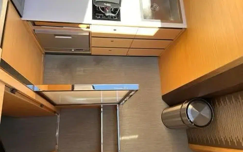 slider 13 Cayman  57 HT