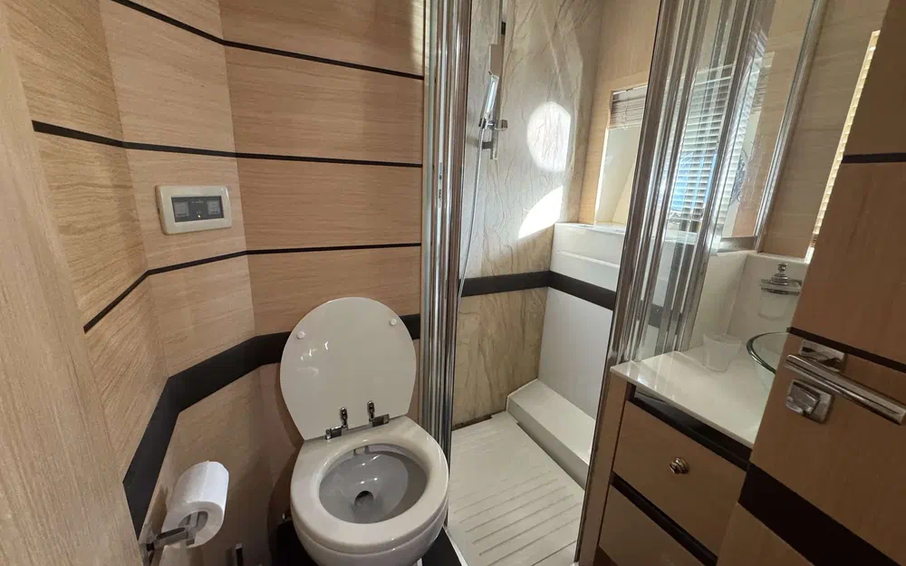 slider 16 Cayman  57 HT