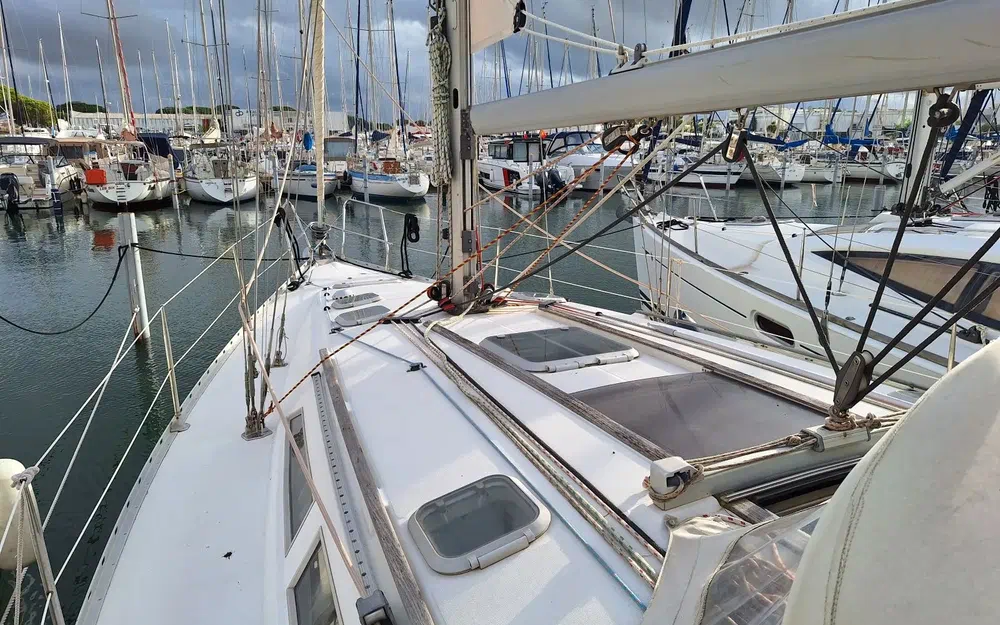 slider 12 Jeanneau Sun Odyssey 37.1