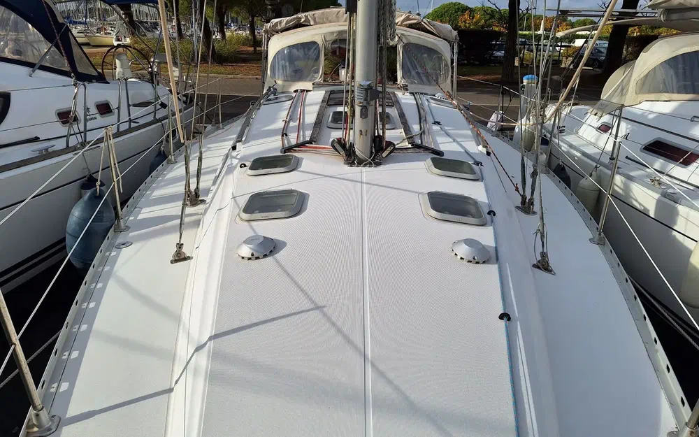 slider 14 Jeanneau Sun Odyssey 37.1