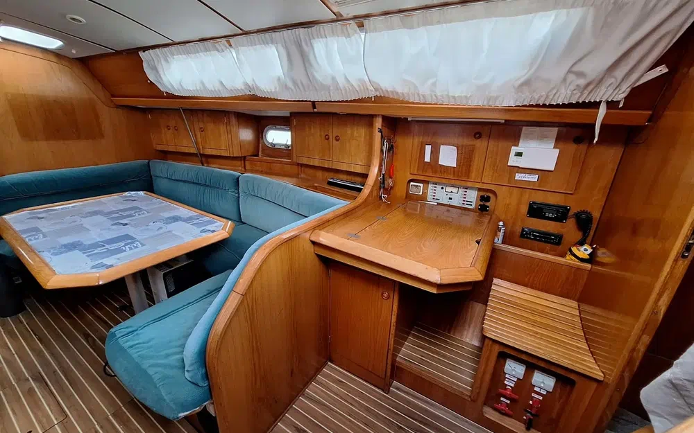 slider 3 Jeanneau Sun Odyssey 37.1