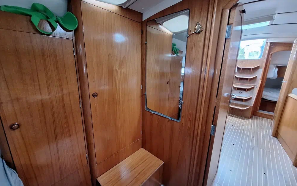 slider 8 Jeanneau Sun Odyssey 37.1