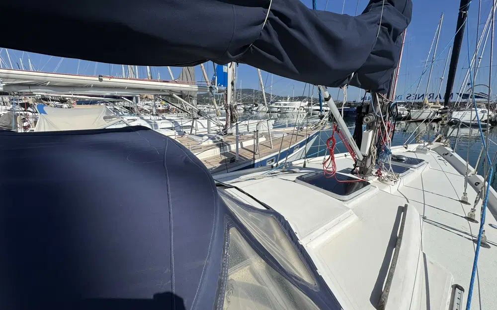 slider 12 Contest Yachts Contest 38