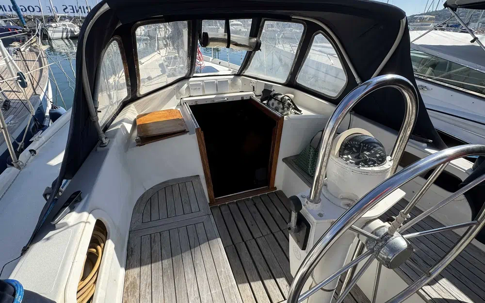 slider 3 Contest Yachts Contest 38