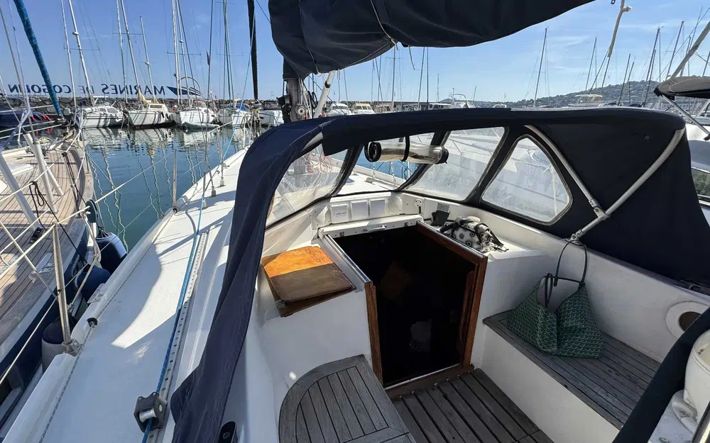 slider 5 Contest Yachts Contest 38