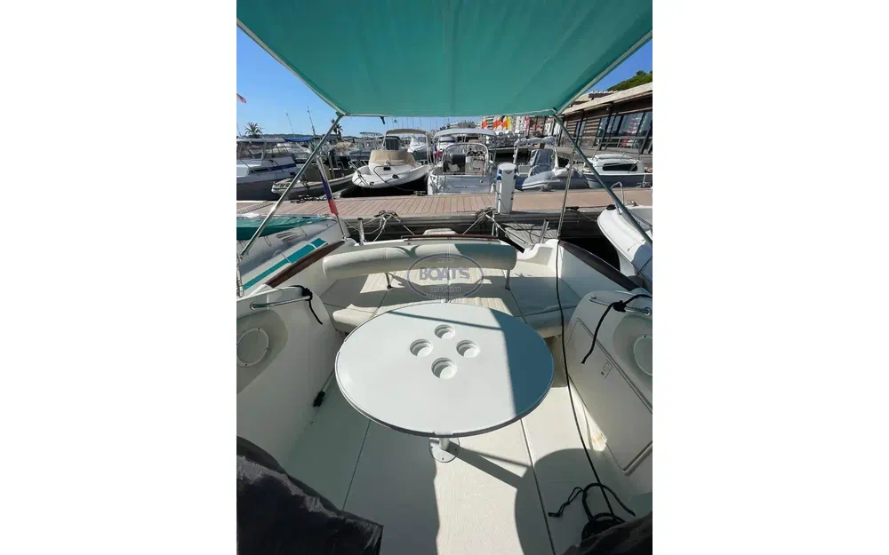 slider 1 Jeanneau Leader 705