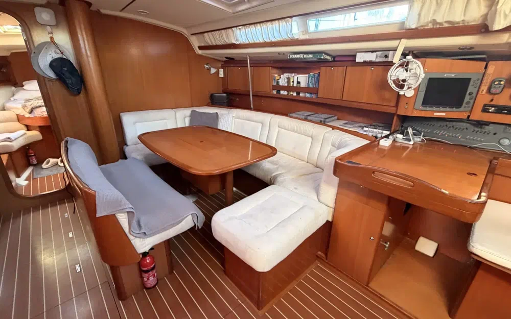 slider 1 Dufour  455Grand Large