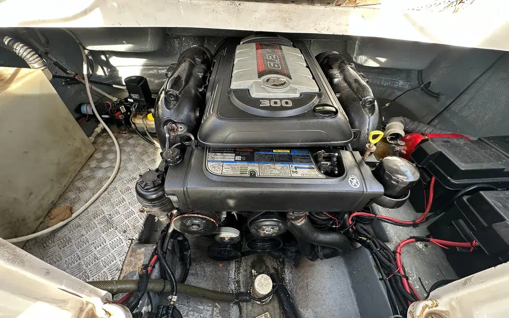 slider 13 Chaparral  260 SSi