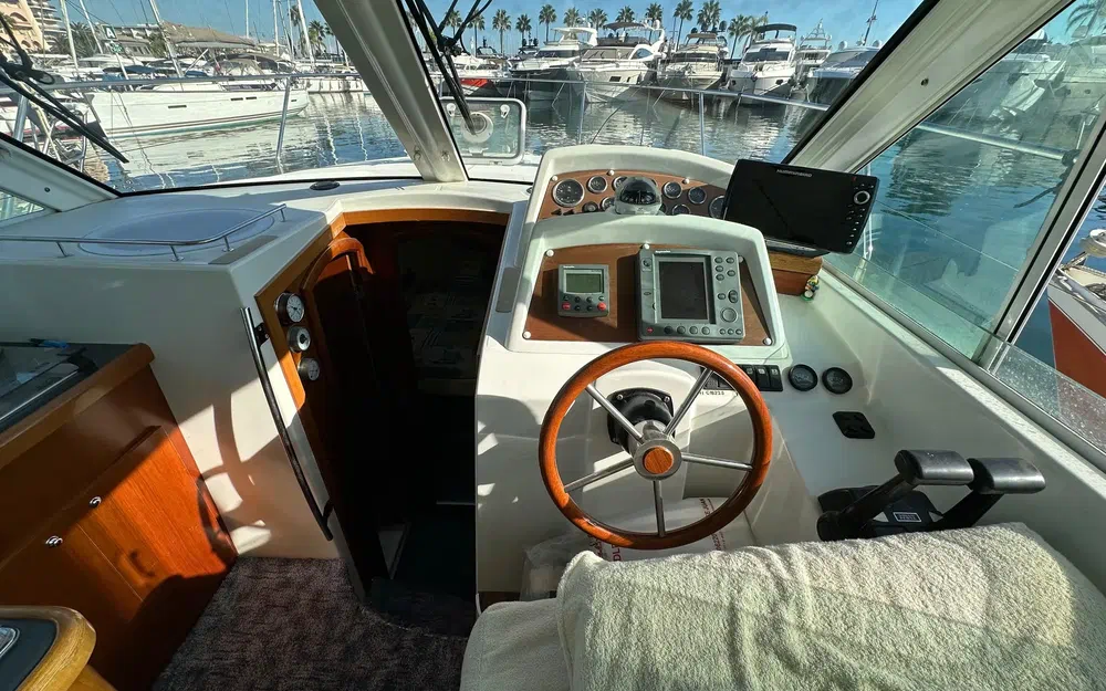 slider 18 Beneteau Antares 980