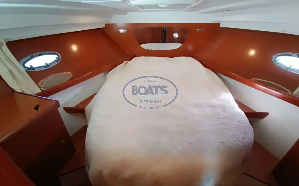 slider 9 Beneteau Antares 36