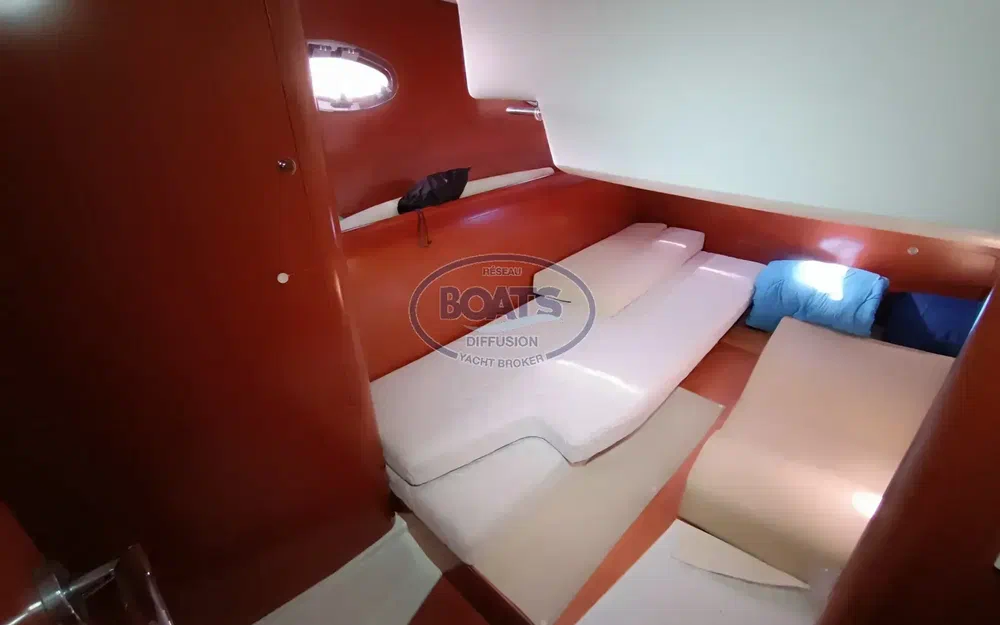 slider 10 Beneteau Antares 36