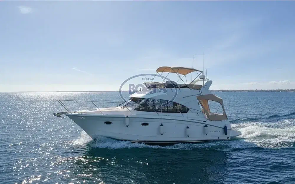 slider 11 Beneteau Antares 36