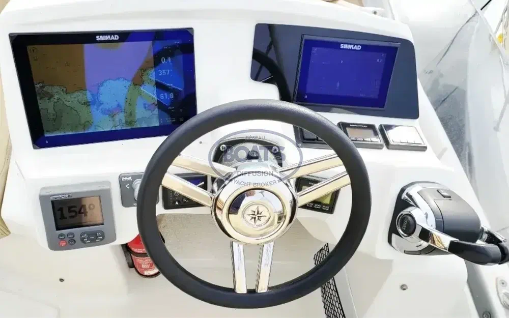 slider 12 Beneteau Antares 36