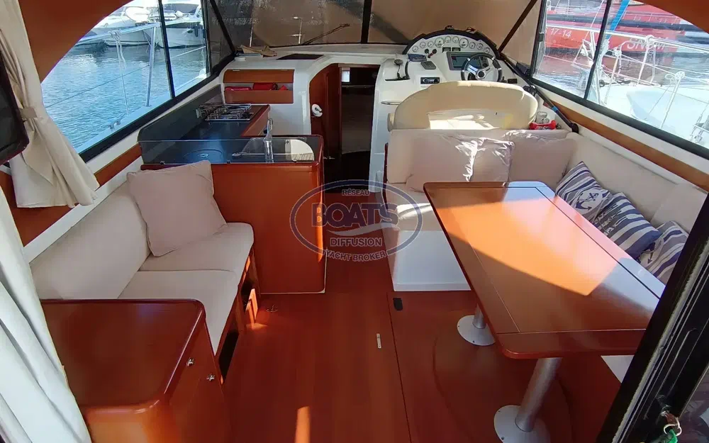 slider 3 Beneteau Antares 36