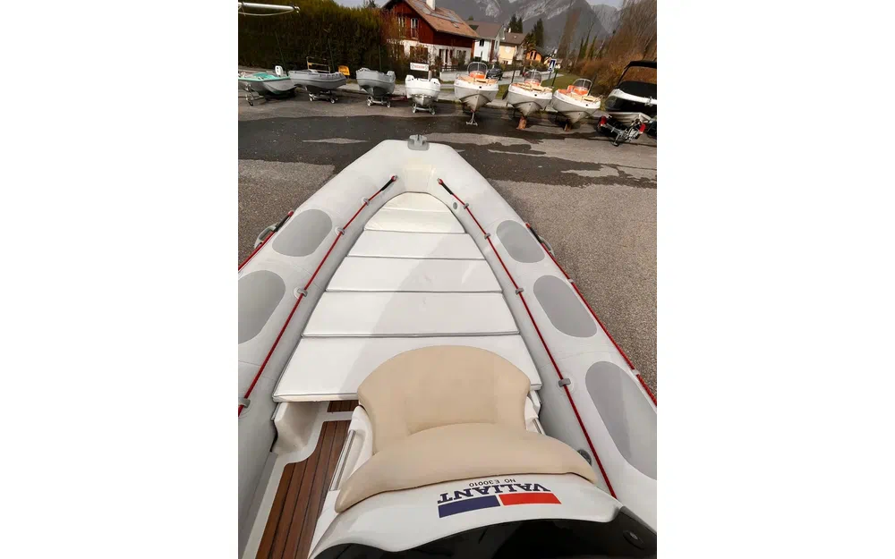 slider 9 Valiant V 570 Sport