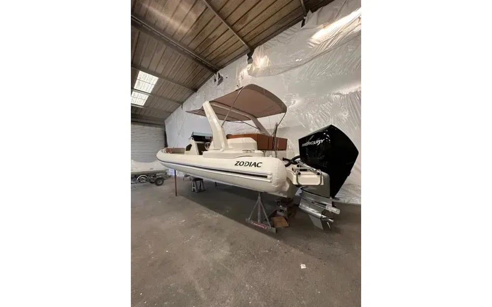 slider 1 Zodiac Medline 9