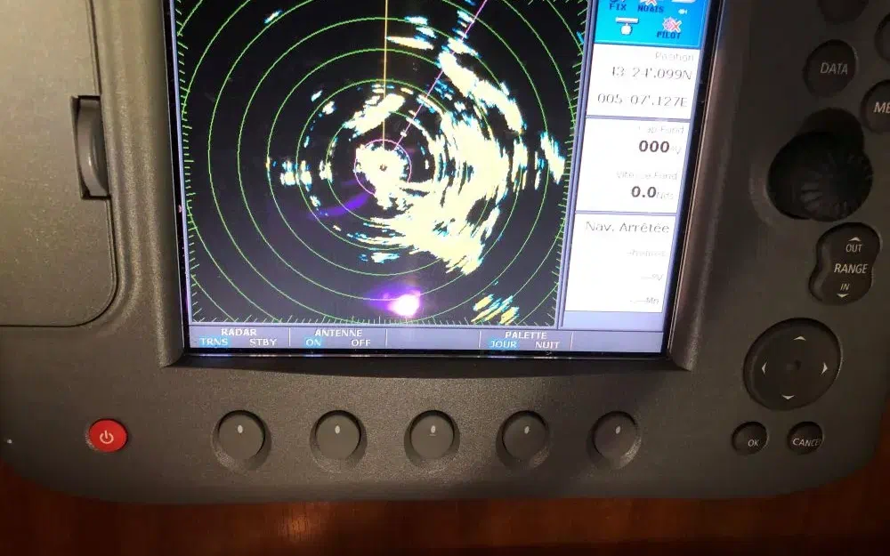 slider 34 Beneteau Oceanis 411