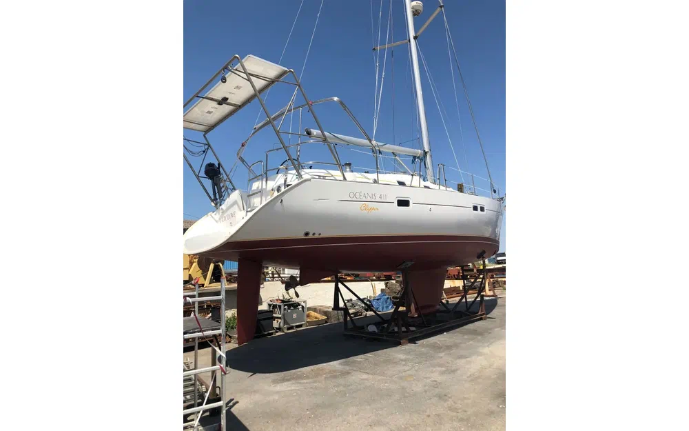 slider 10 Beneteau Oceanis 411