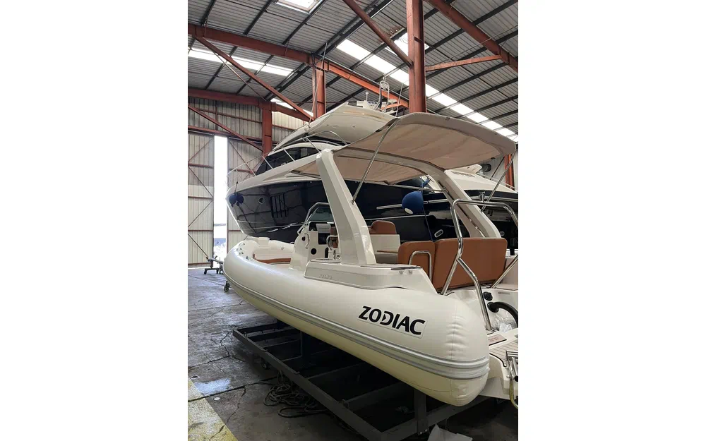 slider 1 Zodiac Medline 7.5