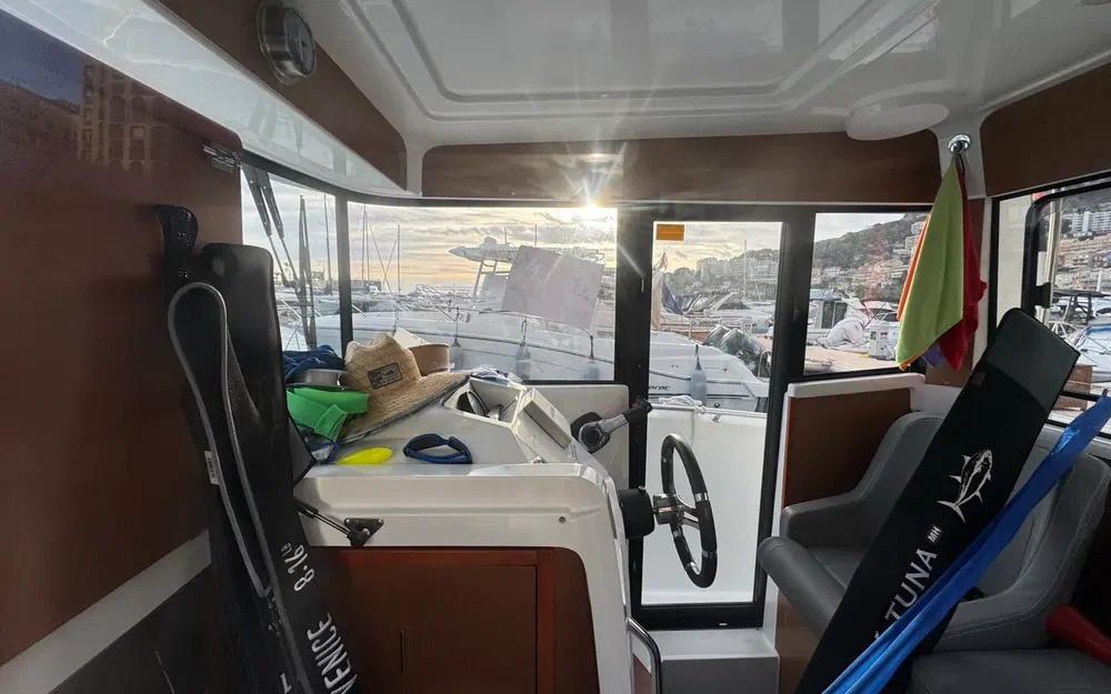 slider 13 Beneteau Barracuda 7