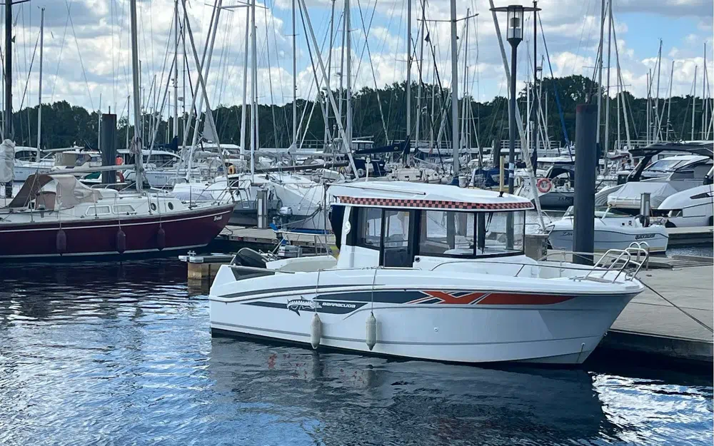 slider 0 Beneteau Barracuda 7