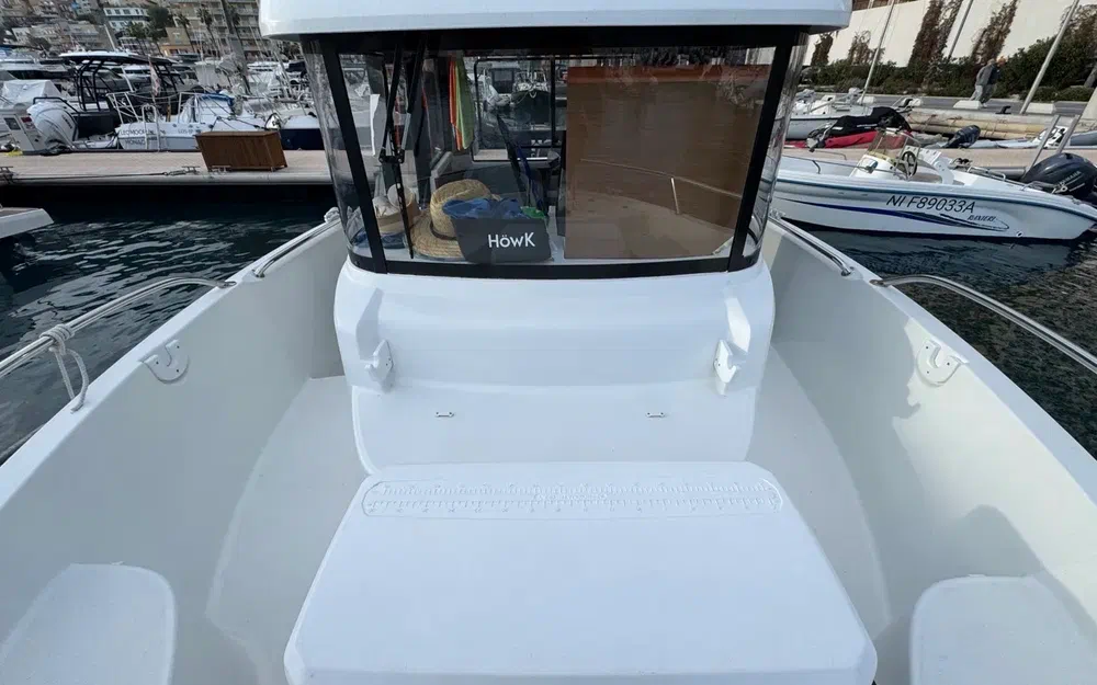 slider 1 Beneteau Barracuda 7