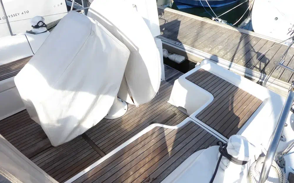 slider 10 Beneteau Oceanis 37