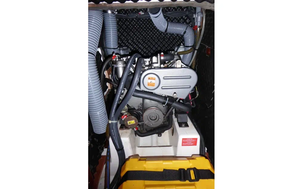 slider 27 Beneteau Oceanis 37