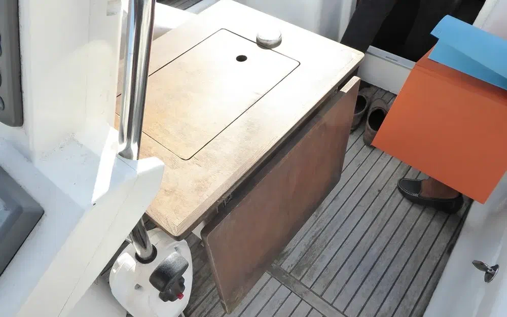 slider 4 Beneteau Oceanis 37