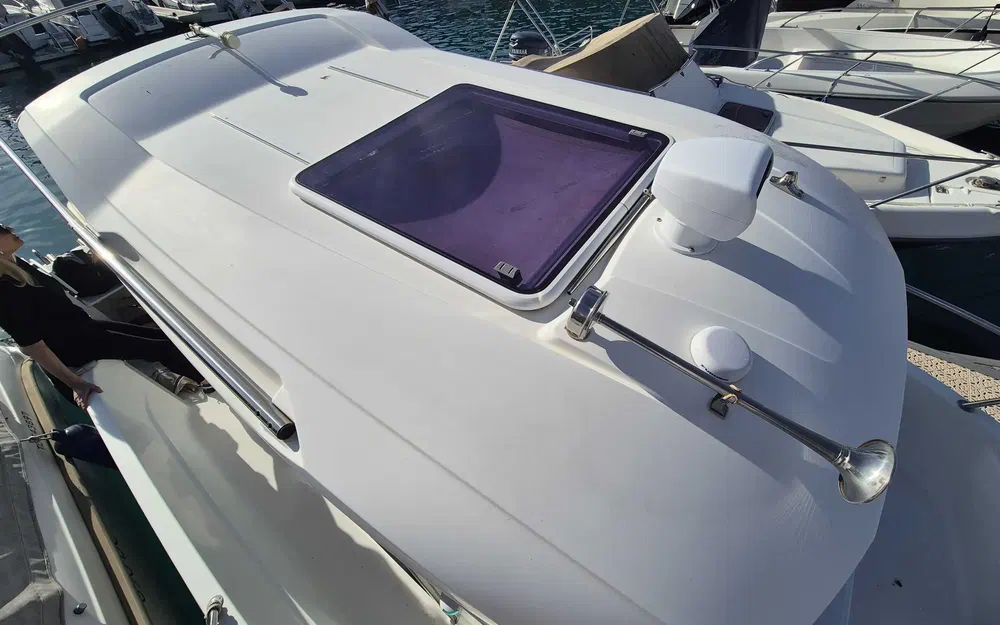 slider 18 Jeanneau Merry Fisher 695