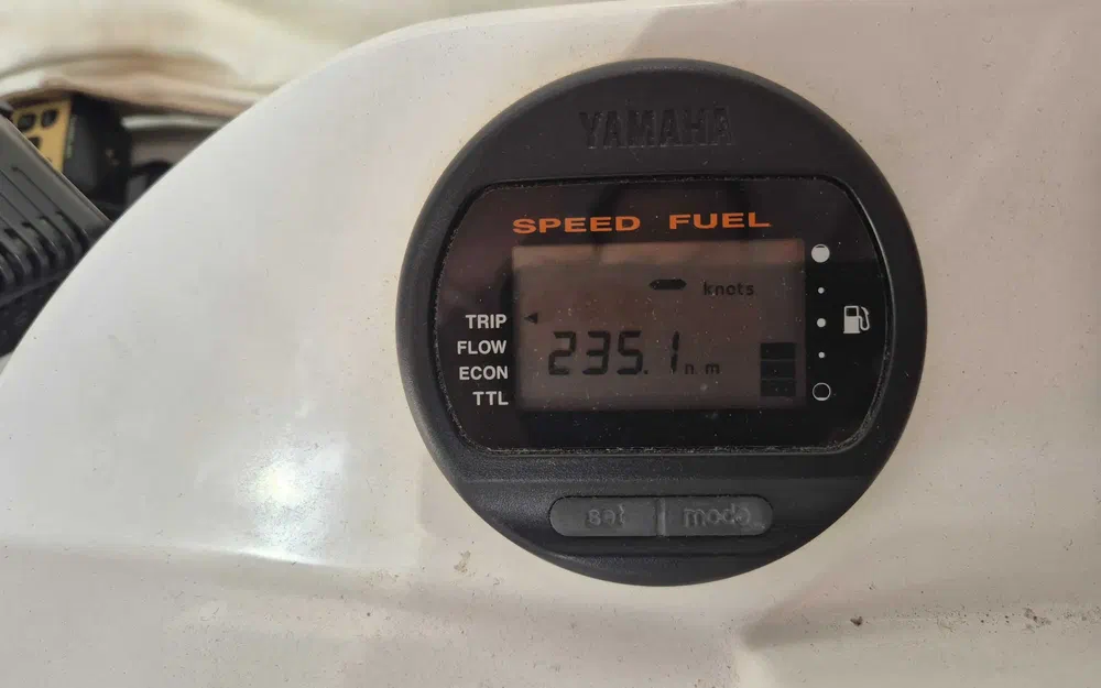 slider 2 Jeanneau Merry Fisher 695