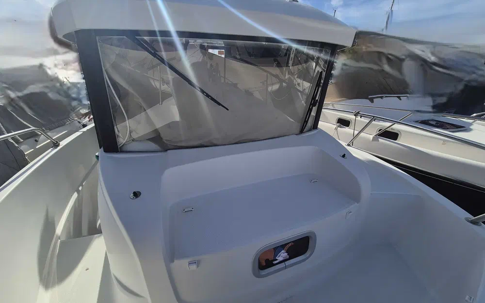 slider 8 Jeanneau Merry Fisher 695