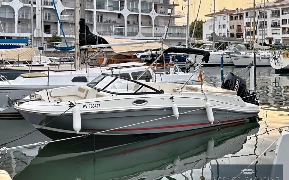 slider 0 Bayliner VR6