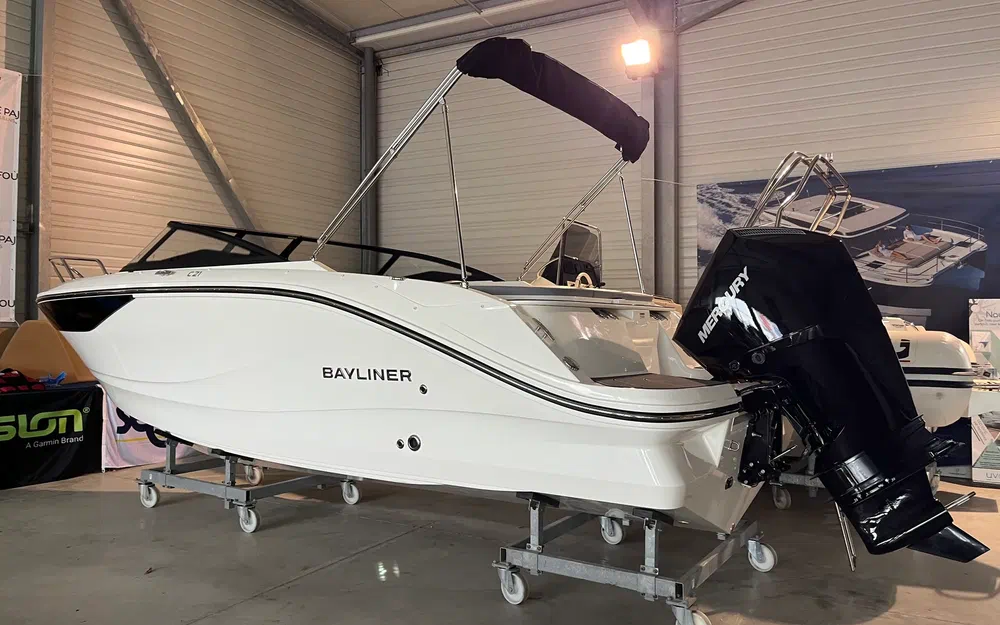 slider 8 Bayliner C21