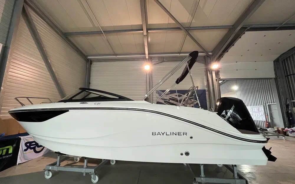 slider 0 Bayliner C21 200cv