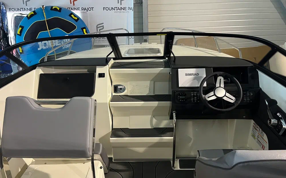 slider 6 Bayliner C21 200cv