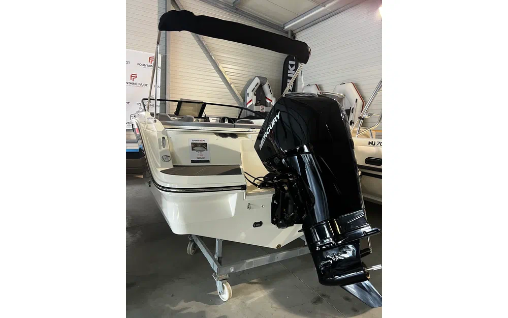 slider 4 Bayliner C 21