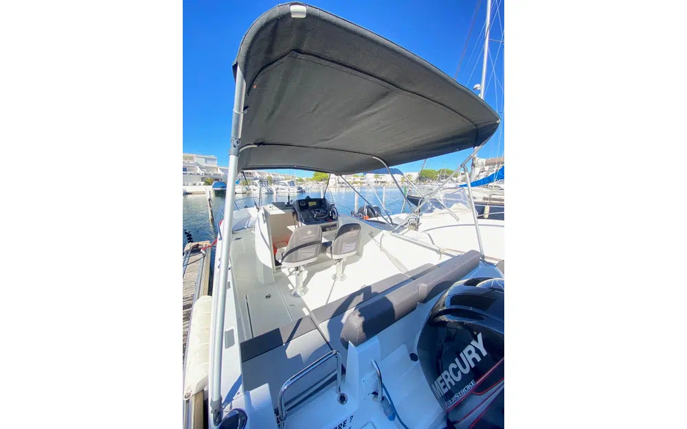 slider 9 Jeanneau Cap Camarat 6.5 CC