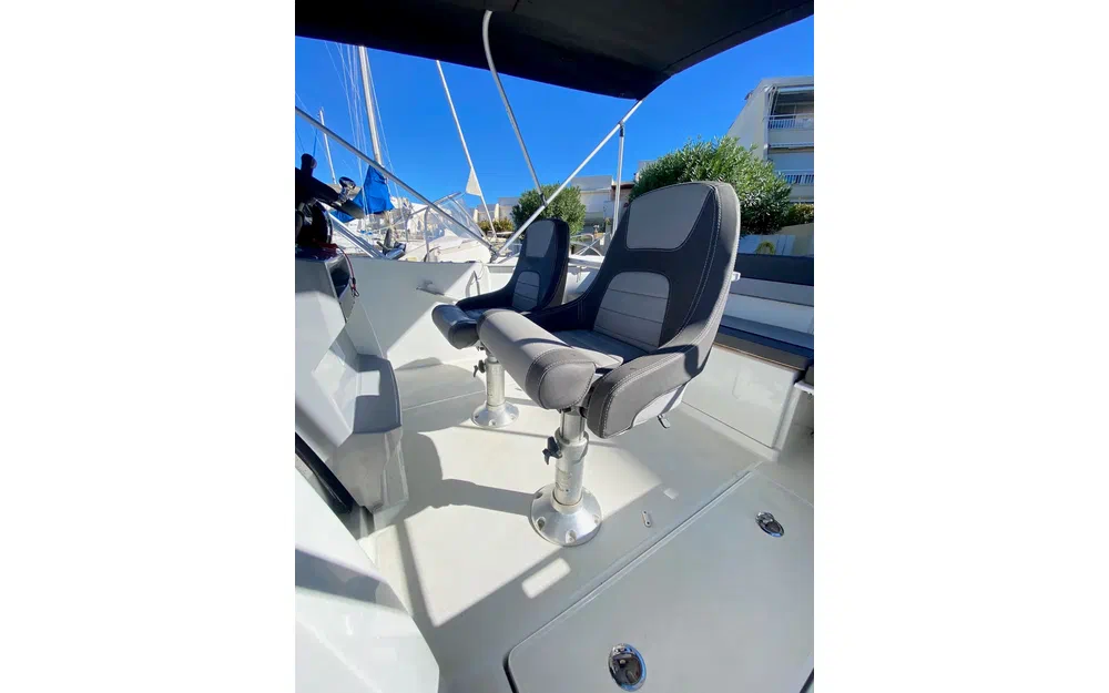 slider 19 Jeanneau Cap Camarat 7.5 CC