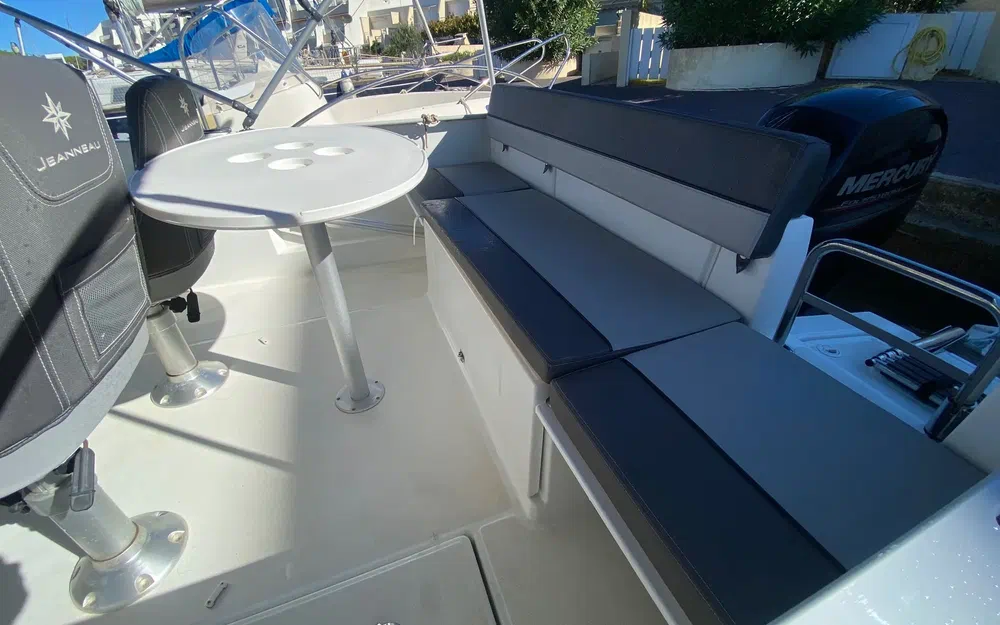 slider 20 Jeanneau Cap Camarat 7.5 CC