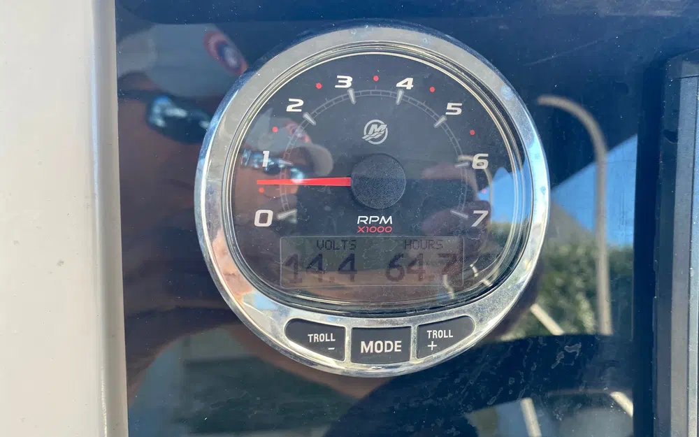 slider 23 Jeanneau Cap Camarat 7.5 CC