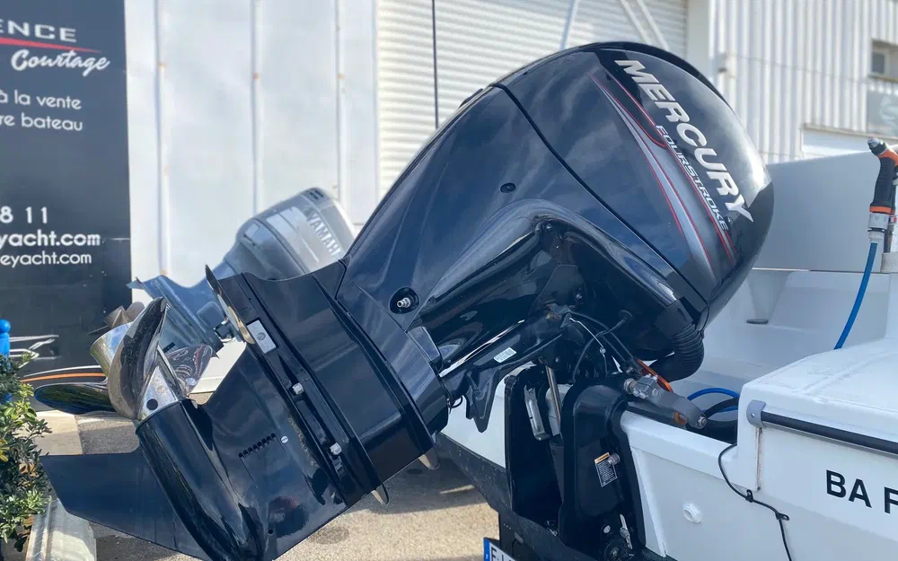 slider 44 Jeanneau Cap Camarat 7.5 CC